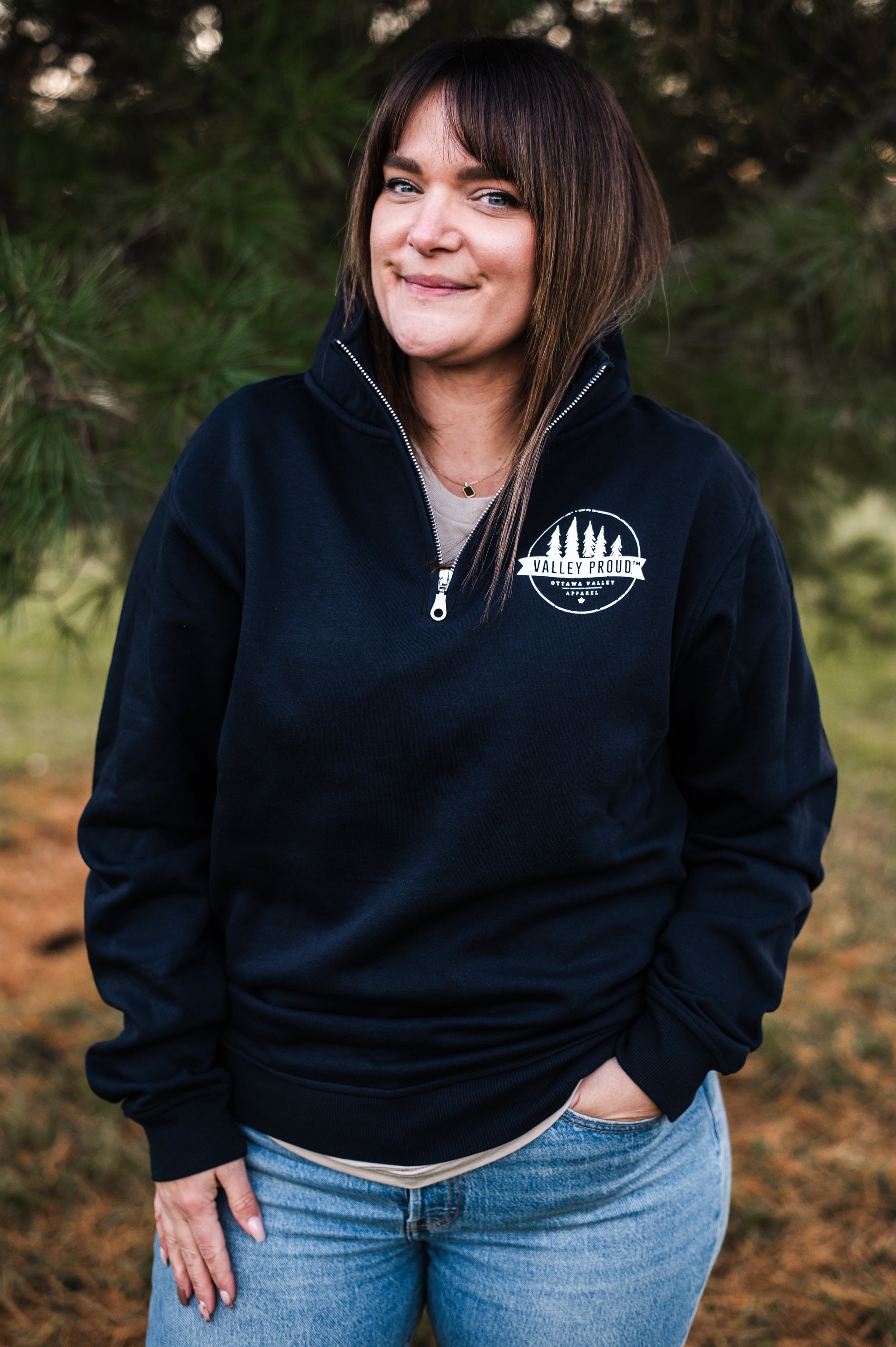 Valley Proud 1/4 Zip - Navy & White