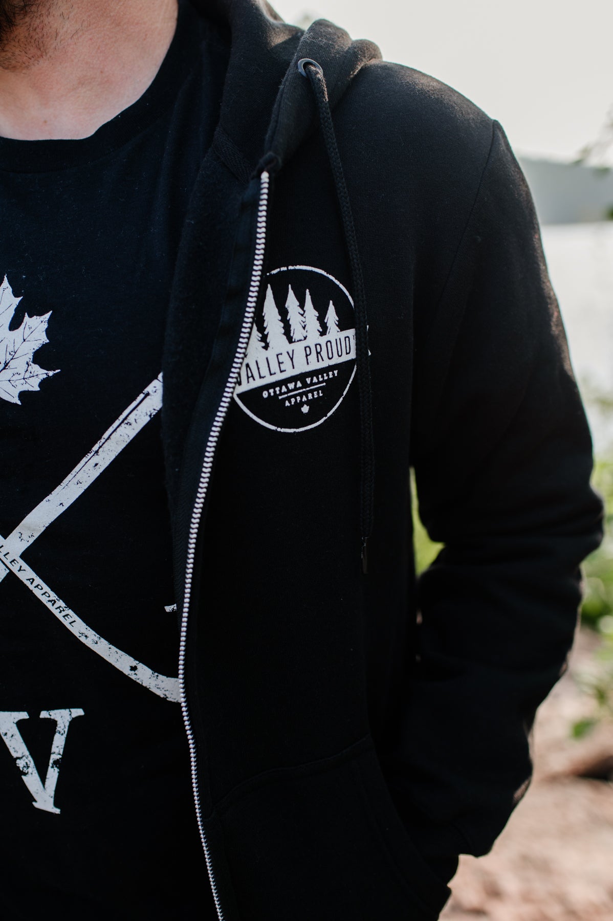 Valley Proud Full Zip - Black