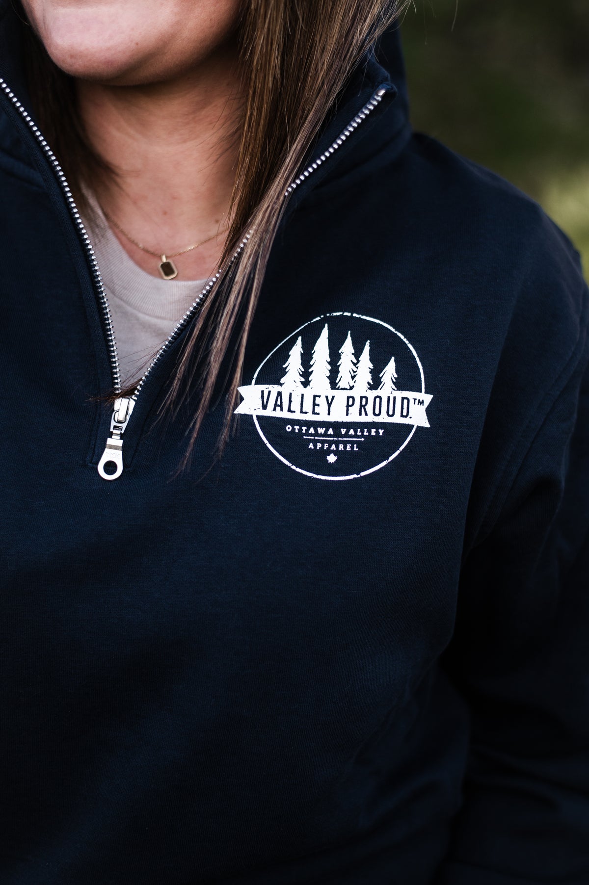 Valley Proud 1/4 Zip - Navy &amp; White