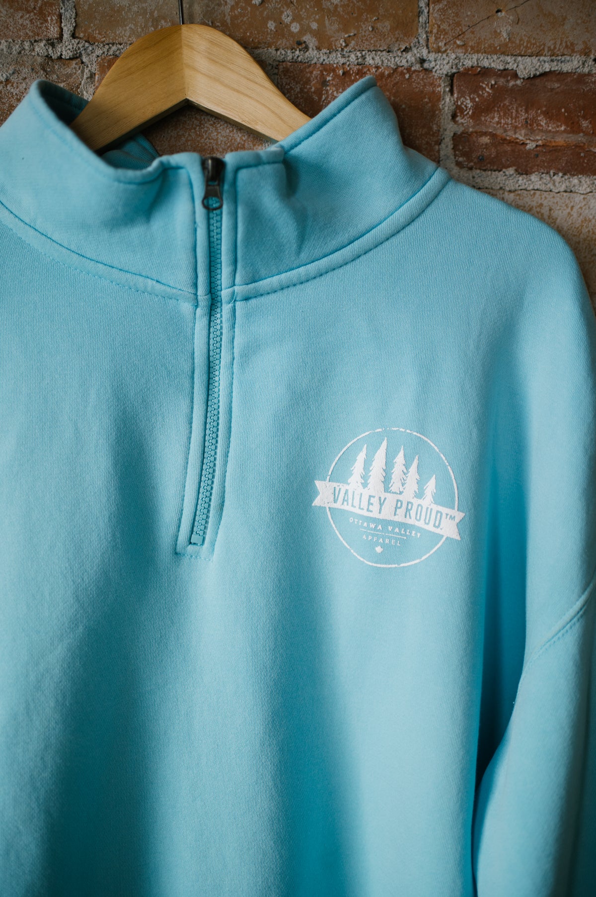 Valley Proud 1/4 Zip - Teal &amp; White