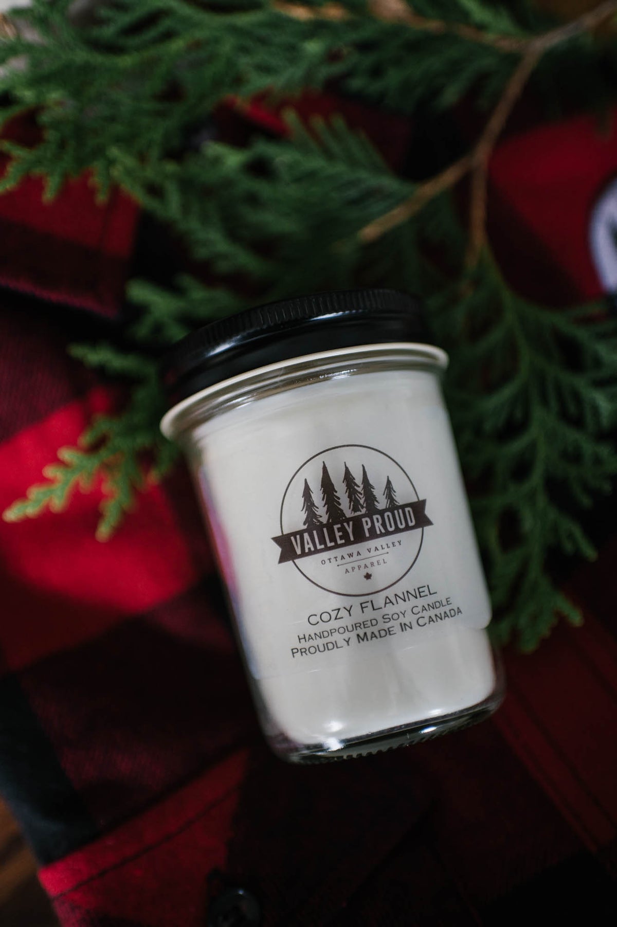 Valley Proud Soy Candle - Cozy Flannel