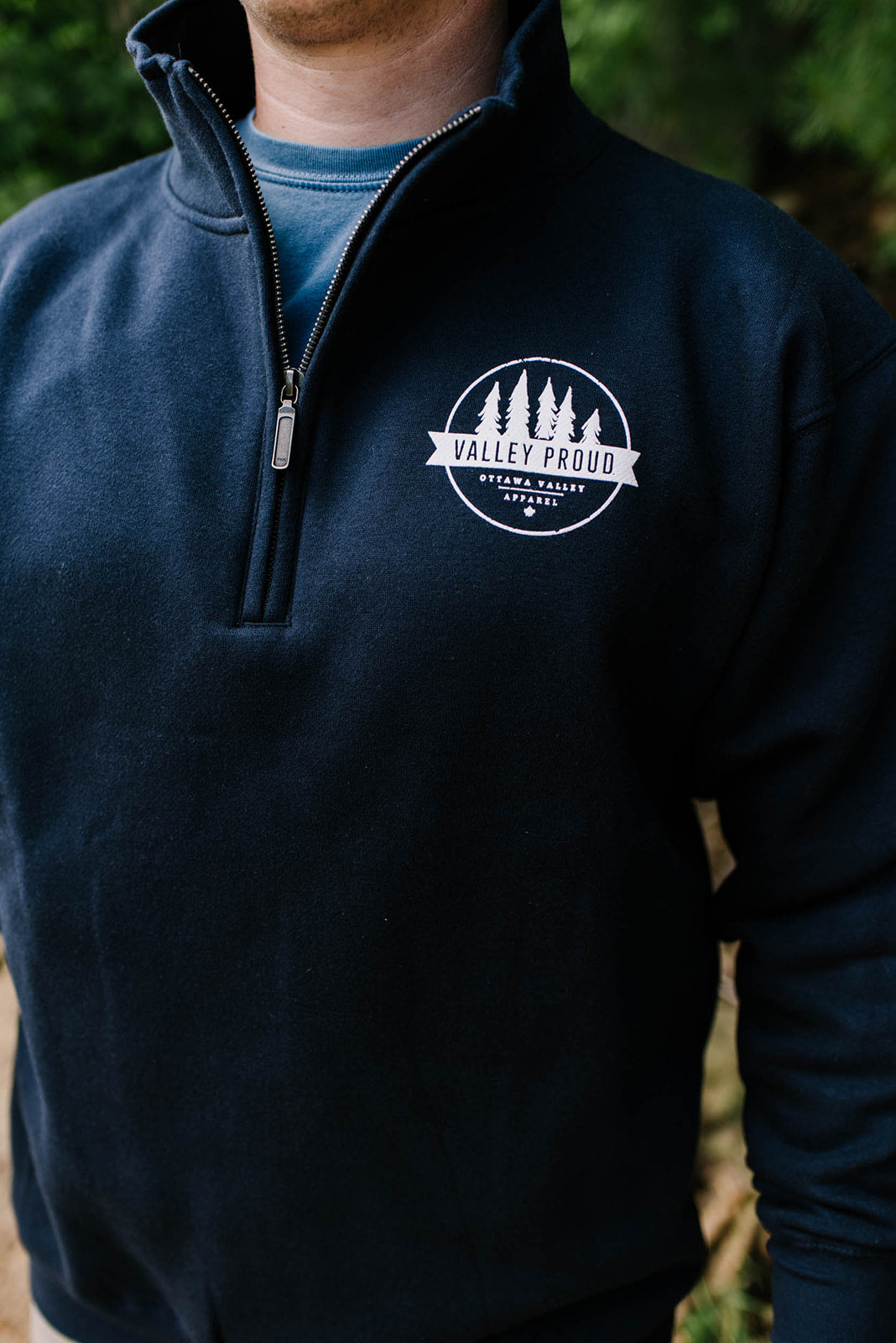 Valley Proud 1/4 Zip - Navy &amp; White